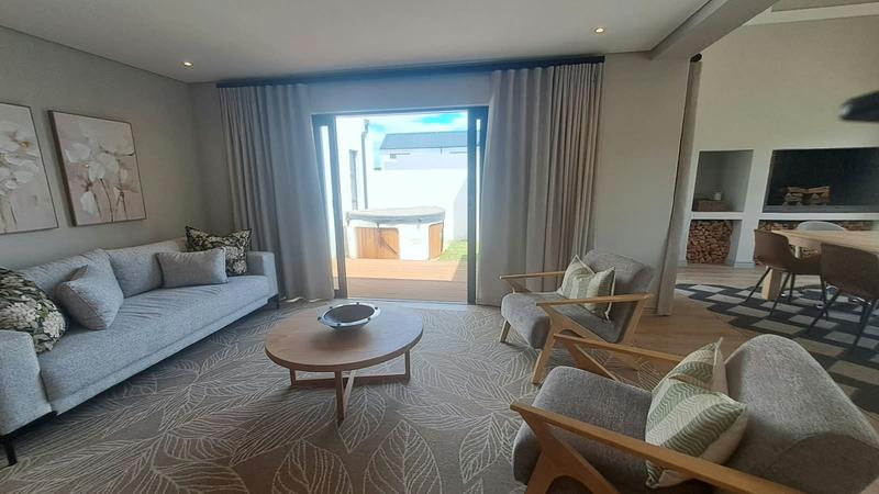 2 Bedroom Property for Sale in Stilbaai Wes Western Cape